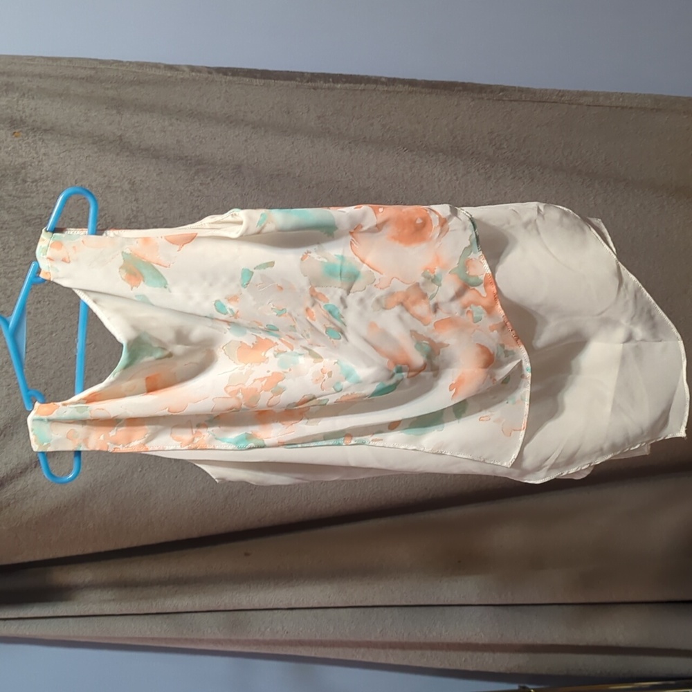 Tank - Picture 2 of 2